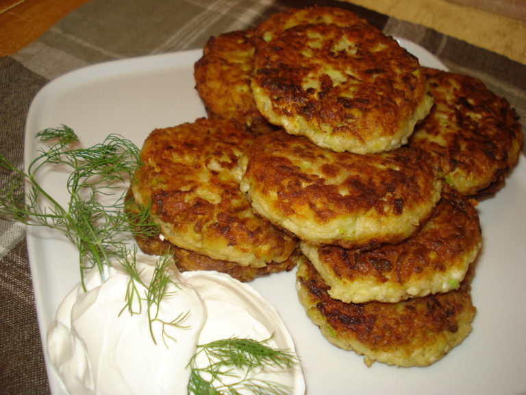 Котлеты из кабачков.