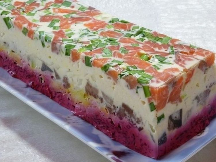 Салат «Сельдь под шубой» по-новому. Пробуйте!