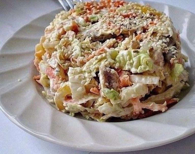 Салат с пекинской капустой «Переполох» — Любимый рецепт моей дочки!