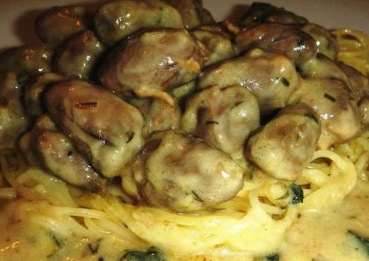 Куриные сердечки с грибами: вкусно и просто!