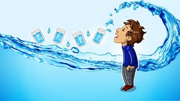 График для худеющих: ешь что хочешь и пей воду по часам. Результат — минус 15 % жира