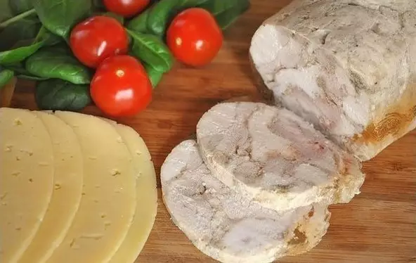 Замена колбасы — куриный рулет