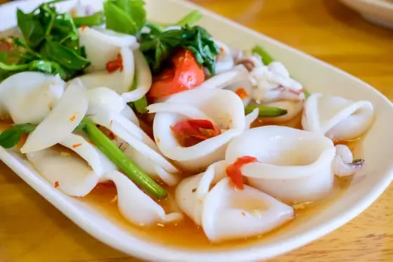 6 блюд с кальмарами: ценный источник белка и потрясающего вкуса