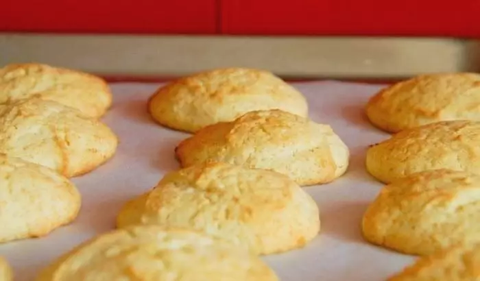 Творожное печенье с бананом и яблоком