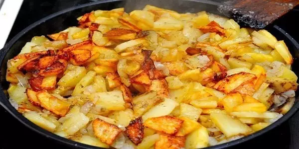 Жарим картошку правильно. С румяной корочкой.