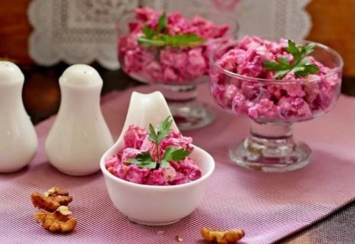 Результат пошуку зображень за запитом "Полезно и очень вкусно: свекольный салат с курицей"