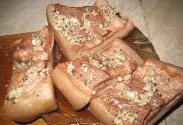 Результат пошуку зображень за запитом "Рецепт вкусного сала! Моя бабушка солит только так!"