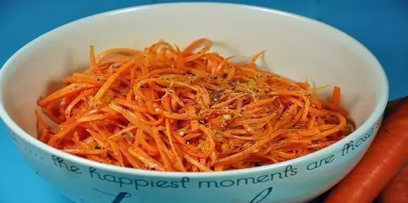 10 минут и вкусная, ароматная морковь по-корейски готова!