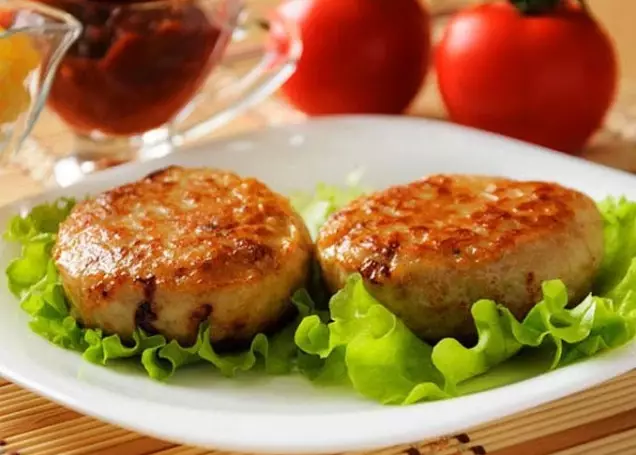 Диетические котлеты из куриного фарша и капусты, запеченные в духовке!