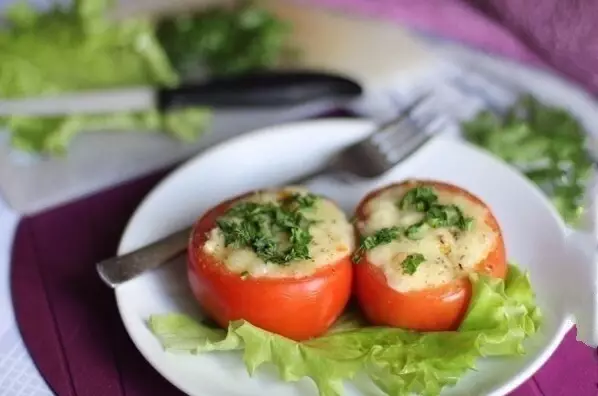 ПП-ужин: помидоры, фаршированные куриным филе и овощами!