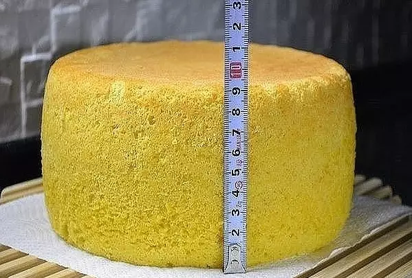 Самые лучшие бисквиты получаются в мультиварке!))