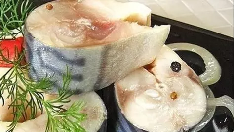 В таком маринаде скумбрия не уступает по вкусу красной рыбе