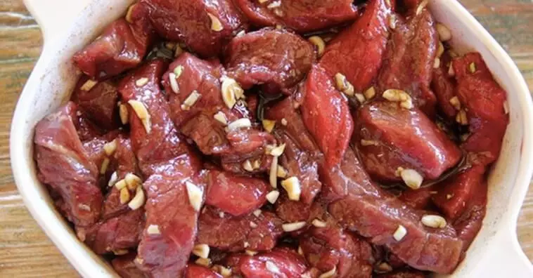 Вот как следует готовить любое мясо