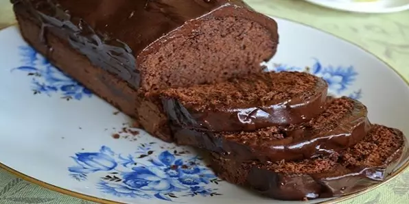 Божественный шоколадный пирог — нежный и быстрый!