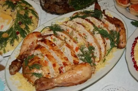 Курица, фаршированная ветчиной и сыром. Восхитительное блюдо для истинных гурманов!