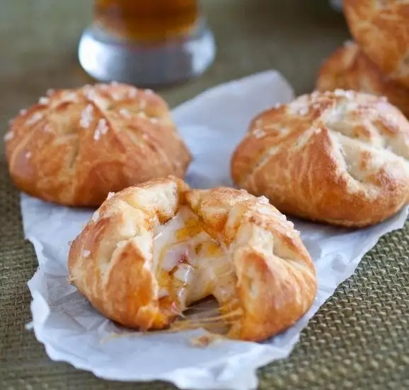 Пицца в булочках