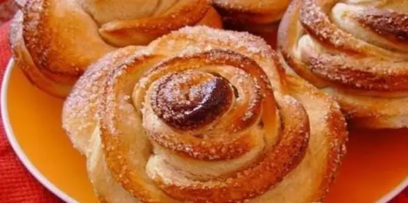 Вкусное и красивое лакомство для маленьких и больших сладкоежек! Детские творожные булочки «Розочки»