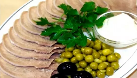 Безумно вкусный вареный говяжий язык
