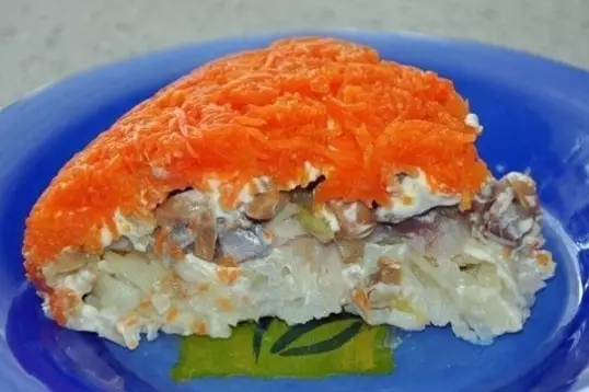 САЛАТ «ЛИСИЧКА»