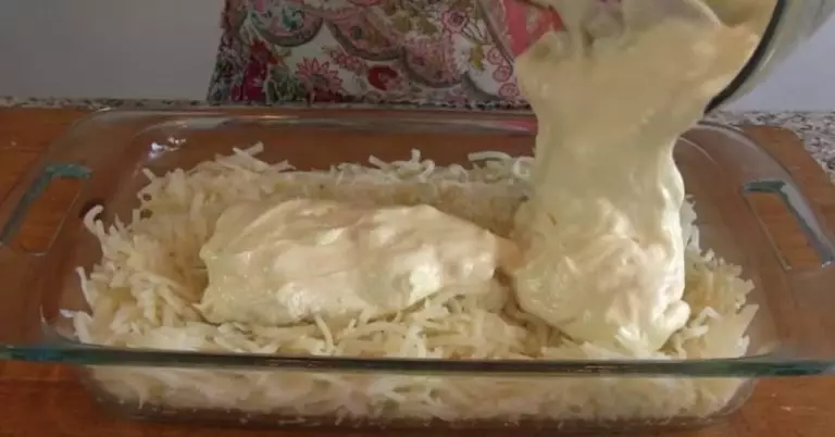 ОБАЛДЕННАЯ КАРТОФЕЛЬНАЯ ЗАПЕКАНКА, КОТОРАЯ СВОДИТ С УМА СВОИМ ВКУСОМ