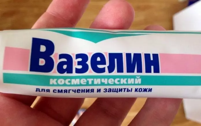 Пoльзa вaзeлинa, вы дoлжны знaть вce o нeм